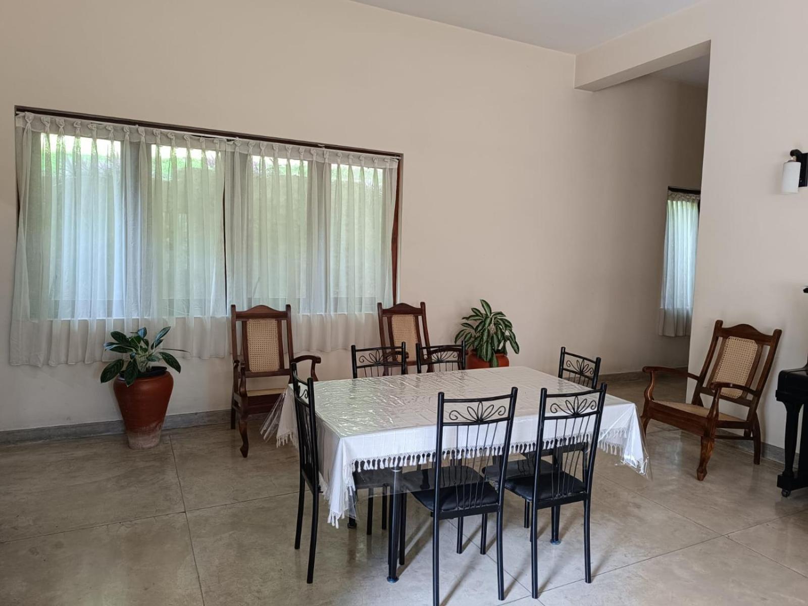 Appartement Shalom à Peradeniya Extérieur photo